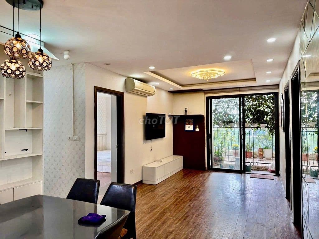 Cho thuê chung cư 3n1k tại phạm văn đồng - cầu giấy