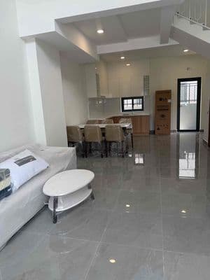 cho thuê 3pn k home new city