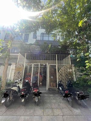 Cho thuê nhà ở C40-08 KĐT Geleximco Lê Trọng Tấn