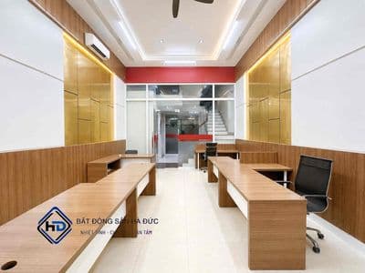 Toà nhà 3 lầu mặt tiền Lê Thị Riêng gần trung tâm hành chính Quận