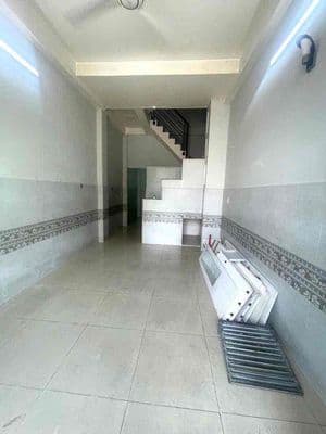 NHÀ GẦN CHỢ TÂN TRỤ NHÀ GA T3 TRỆT 2 LẦU 4PN 3WC GIÁ CHỈ 10 TR