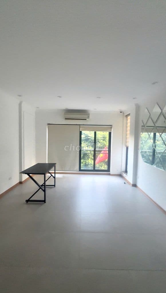 Cho thuê văn phòng phố trung phụng