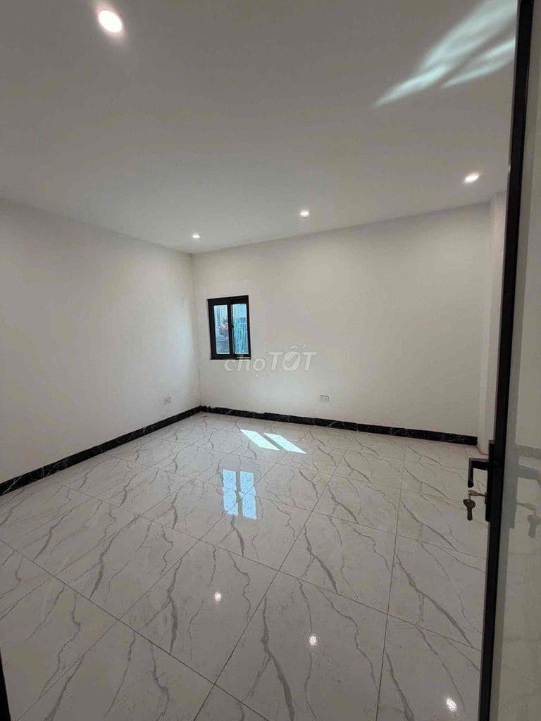 BÁN NHÀ ĐẸP ÂU CƠ - 46- 3TẦNG - 2,5 tỷ- 4 NGỦ 📍NHÀ TỐT NGÕ NÔNG , 10m - Ảnh 2