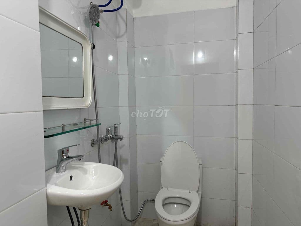 Nguyễn Văn Huyên 30m2 mặt bằng kinh doanh kết hợp ở - Ảnh 2