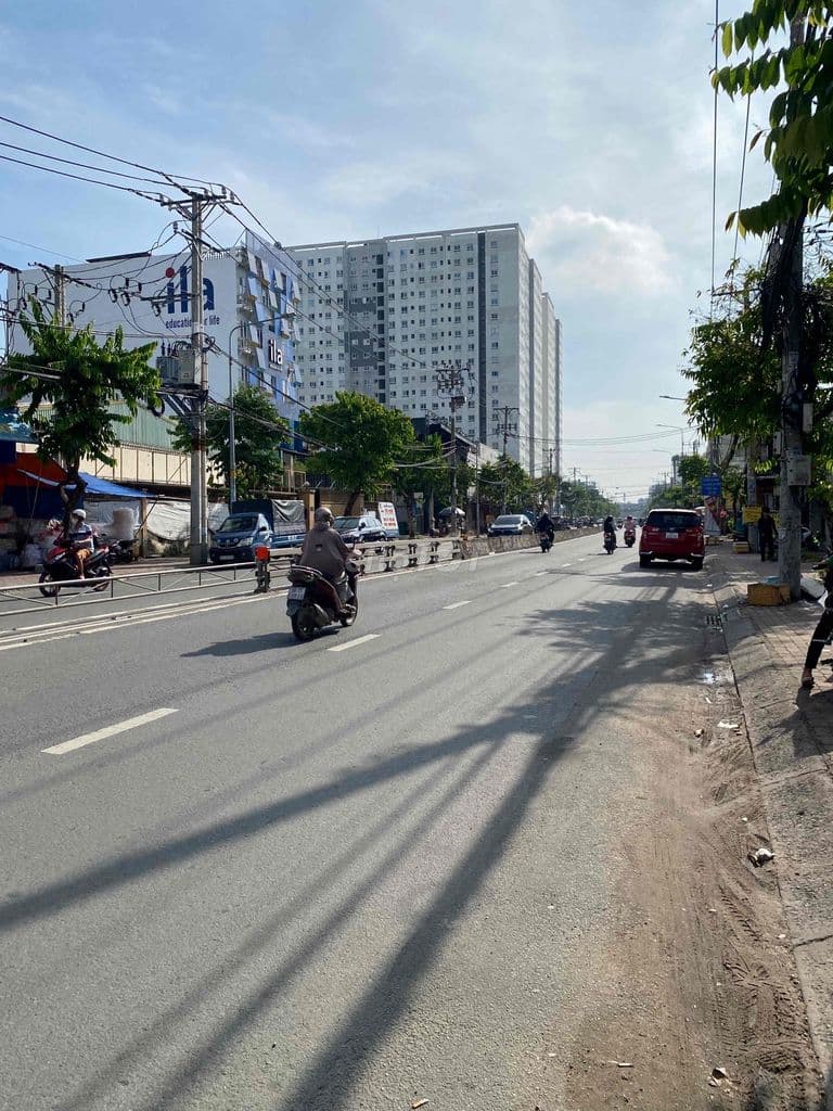 HIẾM!! BÁN ĐẤT MT PHAN VĂN HỚN - ĐƯỜNG 40M - 9.2x34 - 300M2 - HƠN 16TỶ