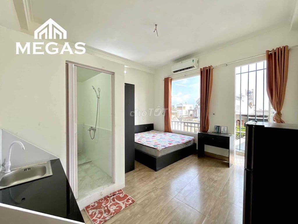 Cho Thuê Căn Hộ Full NT / Cơ Bản - Có Ban Công - Mới 100%