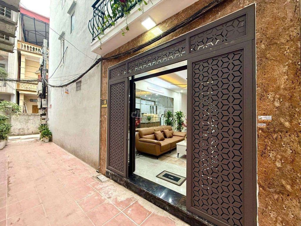 NHÀ 5 TẦNG 9 TỶ KHU TRUNG TÂM HOÀNG MAI VÀO Ở LUÔN, ĐẦY ĐỦ TIỆN NGHI - Ảnh 2