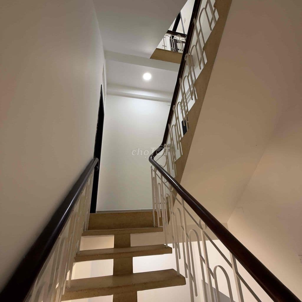 NHÀ GẦN BV175 - 4.3x14M-3 TẦNG BTCT/ 3 PHÒNG NGỦ RỘNG - HẺM Ô TÔ TRÁNH - Ảnh 3