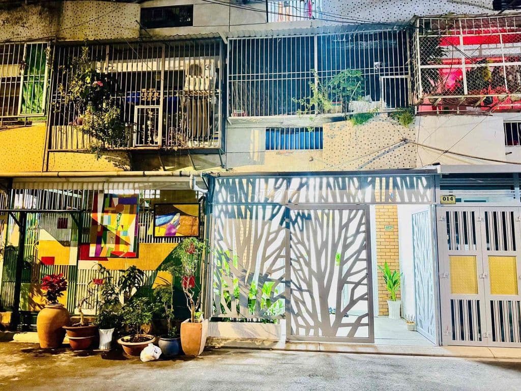 Shophouse vừa ở vừa kinh doanh khu biệt thự.