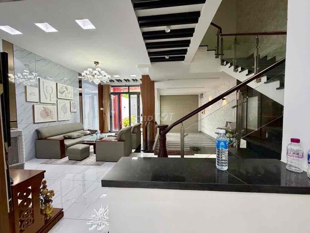 Nhà 4 Tầng 136,5m2 khu phong phú 5 đối diện bến xe quân 8 - Ảnh 3