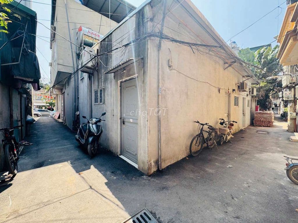 ĐẤT ĐẠI MỖ NGÕ THÔNG VÀI BƯỚC CHÂN RA UBND PHƯỜNG - Ảnh 3