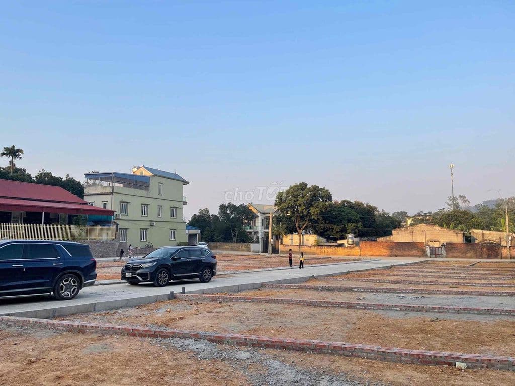 Bán đất nền phân lô, ô tô đỗ cửa tại Xuân Khanh, Sơn Tây, Hà Nội giá r