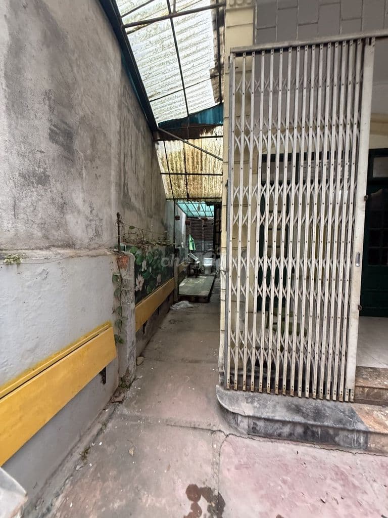 Nhà 2 tầng khu phố trịnh công sơn ngõ 3m ba gác đi thoải mái - Ảnh 2