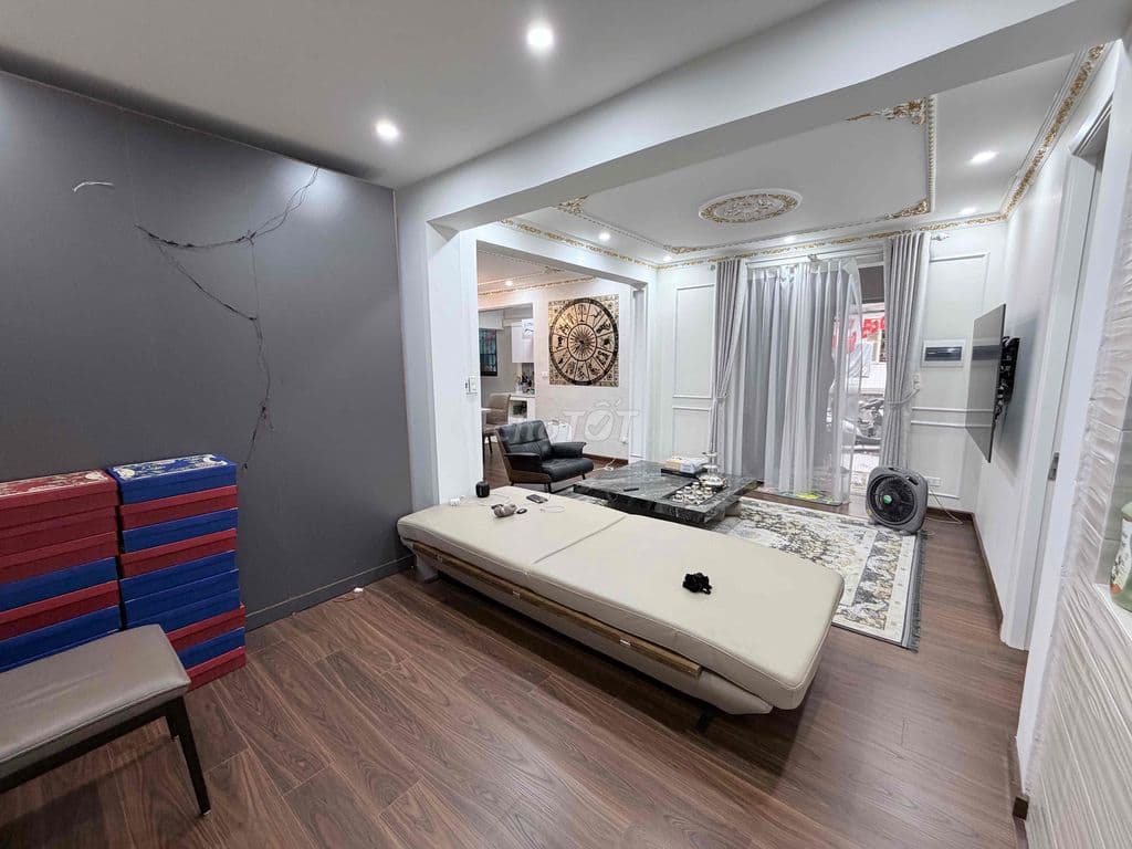 Tập thể Vip Ngọc Khánh, 80m, 2ngủ, Lô góc, Ô tô, Kinh doanh, Sổ đỏ to - Ảnh 3