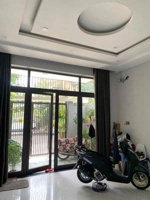 CHO THUÊ NHÀ 2 TẦNG MT PHAN TRỌNG TUỆ ĐỐI DIỆN ĐÔNG Á - KIẾN TRÚC