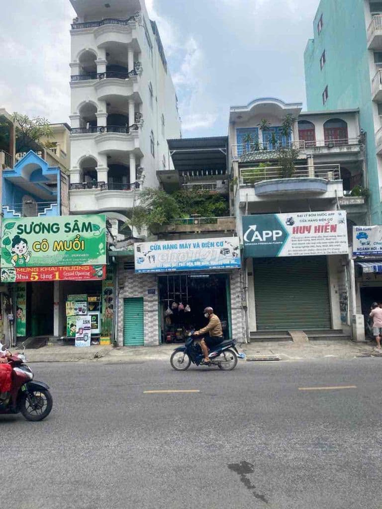 Bán nhà chính chủ mặt tiền lạc long quân p.11 q.Tân bình.