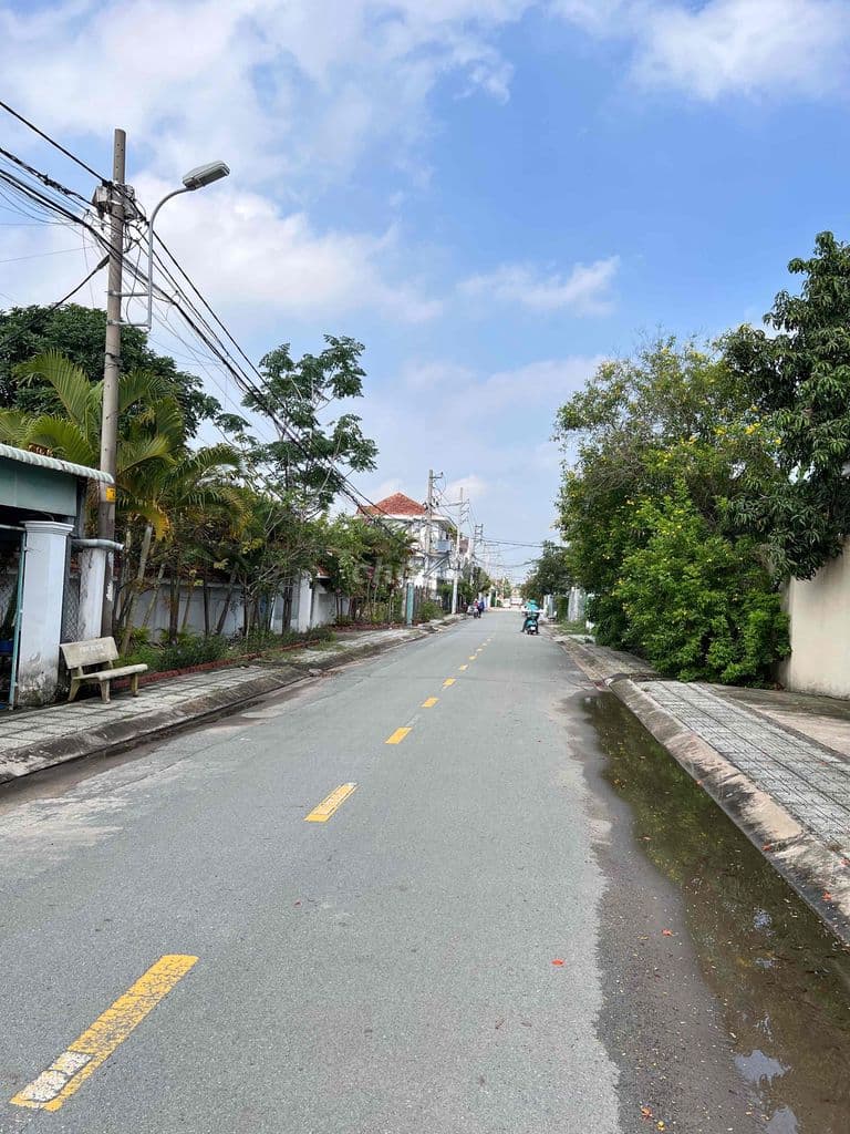 600m2 Đất Thổ cư ,MT đường Nhị Bình 8m ,Nhị Bình ,Hóc Môn