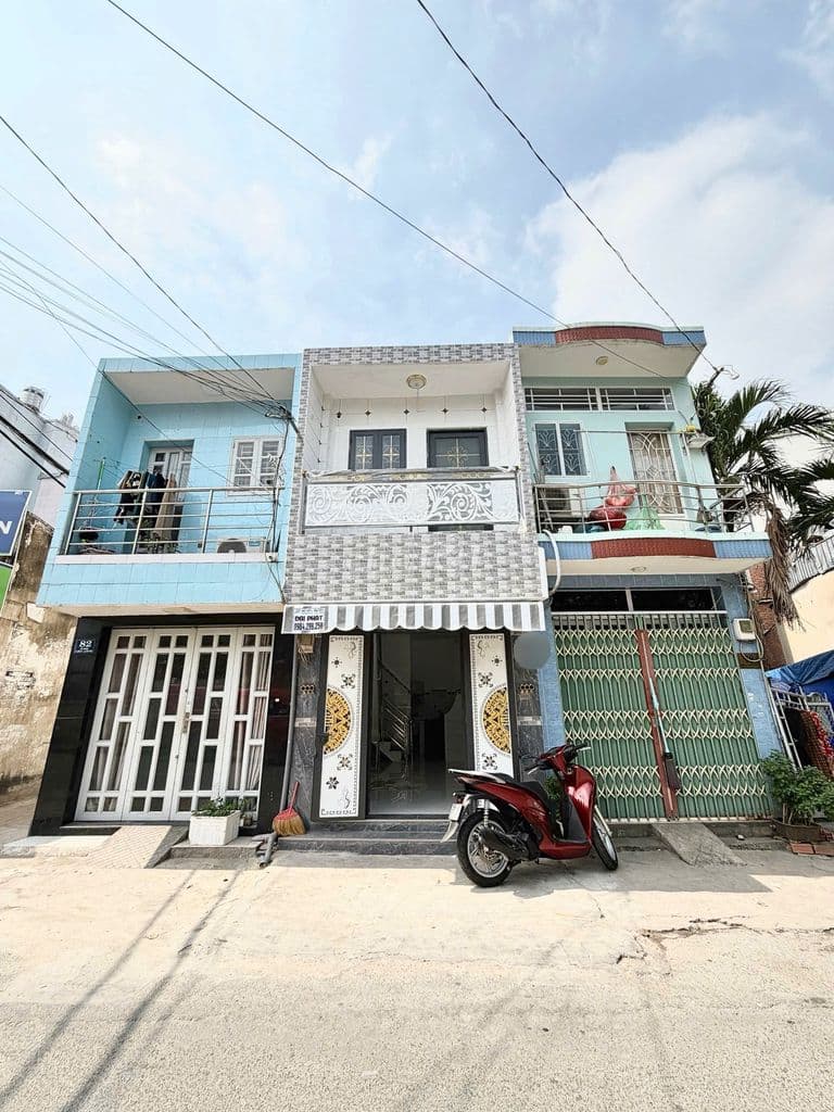 Nhà mặt tiền ngay chợ Sơn Kỳ, Aeon Tân Phú, kinh doanh mua bán tốt.