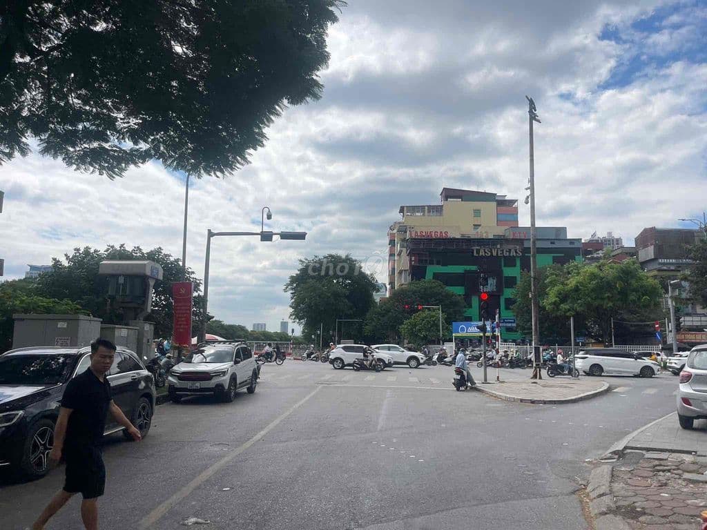 Hoàng Quốc Việt,Cầu Giấy 115,MT 7.9m,xe tải tránh,44.8 tỷ