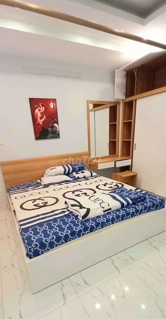 Cho thuê chung cư lầu 1. Trần Quang Diệu.Phường 13.Quận 3. - Ảnh 2