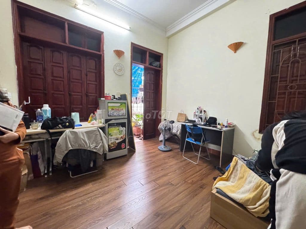 ĐỐNG ĐA 40M2 - 5 TẦNG - GẦN PHỐ - THANG MÁY - DT 18TR/TH - NHỈNH 10 Tỷ - Ảnh 2