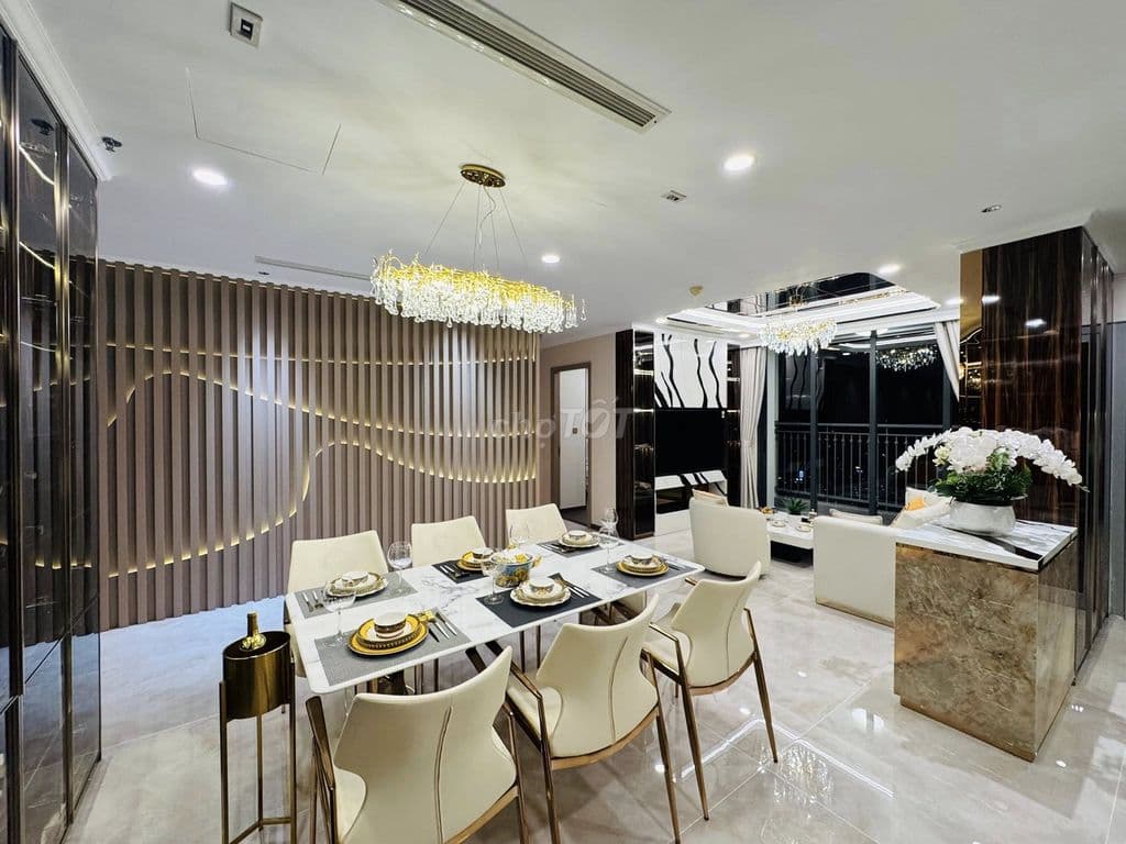 Bán căn 4PN, rộng 170m2, Có sổ, Giá 20.5 tỷ, Tại Vinhomes Central Park - Ảnh 2