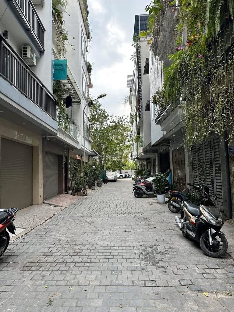 Bán nhà Lê Văn Lương phân lô quận Cầu Giấy