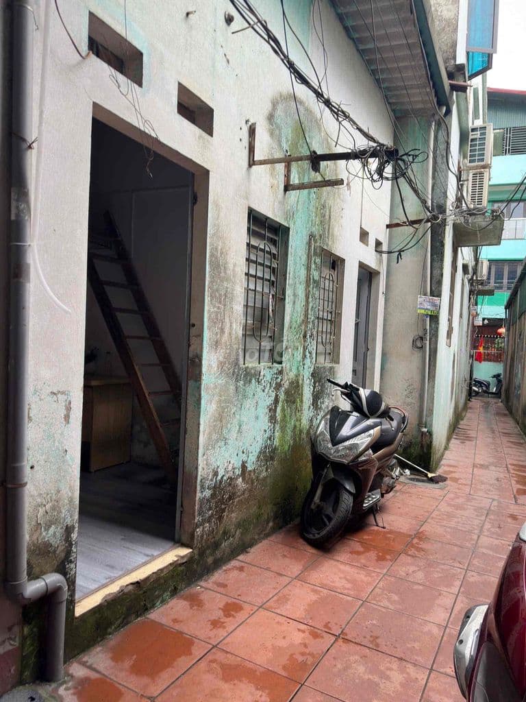 Bán mảnh đất Tam Trinh ô tô đỗ cổng , trc nhà rộng 2m , mặt tiền 4,5m - Ảnh 3