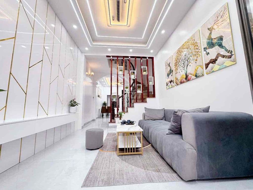 Cực hời, Đường Láng, nhà đep full NT, ngõ thông, 40m ra oto, sát phố