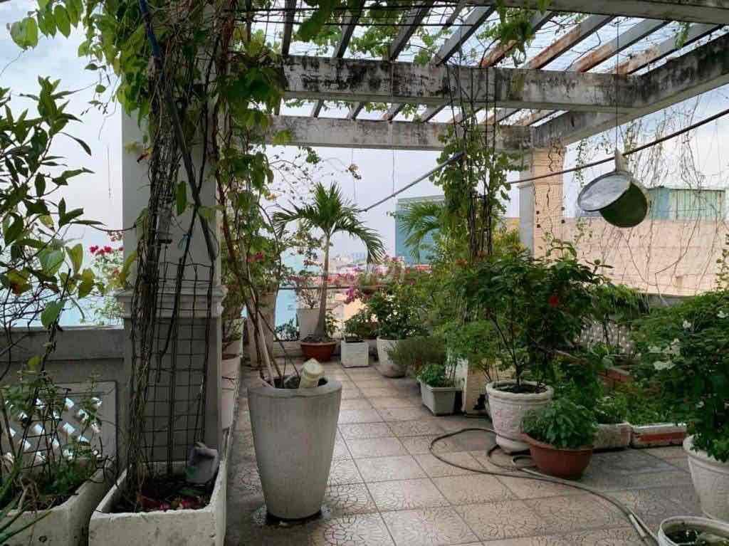 Bán nhà đẹp 5 Tầng ở quận 4 sát bên Q1 cách cây cầu - Ảnh 3