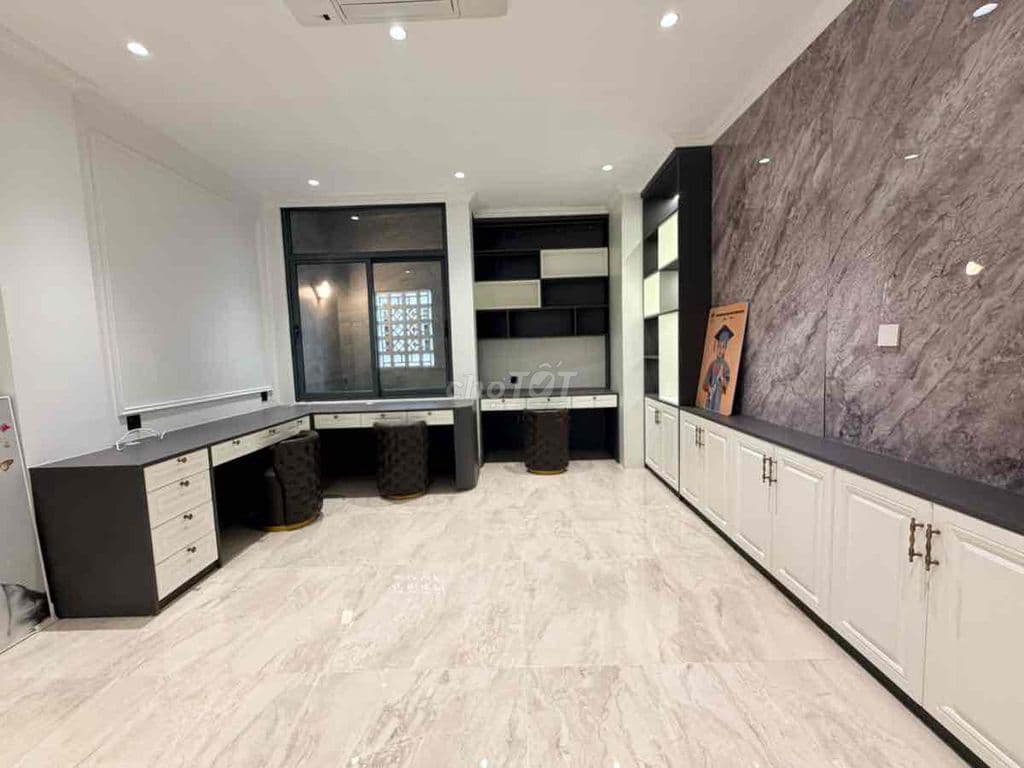 Bạn gấp tập thể Khí Tượng Thuỷ Văn phố Chùa Bộc ô tô độ gần 75 m - Ảnh 3