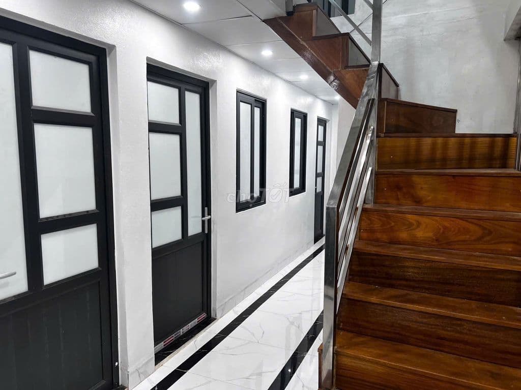 Hót bán nhà - ccmm - mặt đường giáp bát, Hoàng mai - 194m đất- siêu rẻ