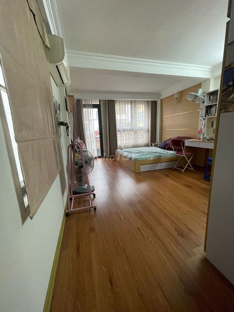 Quảng An Tây Hồ Mặt ngõ ô tô lô góc 30mx6 tầng thông sàn 10.5 tỷ.