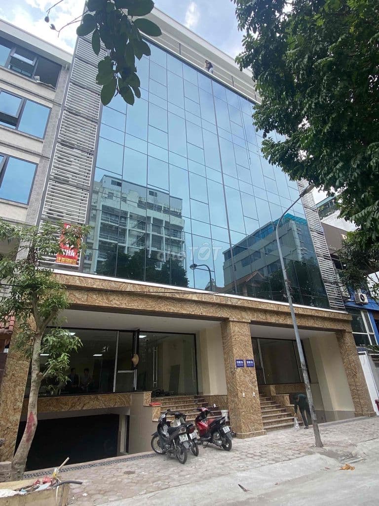 Mặt phố bắc từ liêm -vỉa hè - oto - thang máy - văn phòng 145m giá tôt