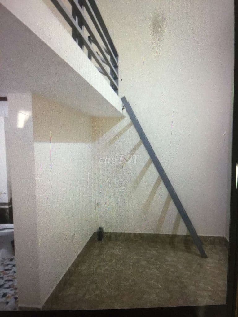 Phòng có gác xép bếp và công trình phụ khép kín - Ảnh 3