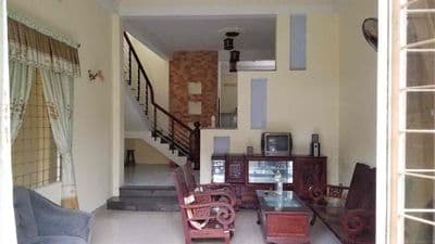 Cho Thuê nhà kiệt - 2 tầng 2pn- Đường Núi Thành -rộng 90m có sân để xe
