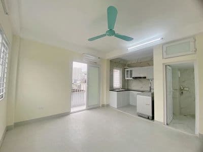 Cho thuê CHDV CCMN 1 ngủ 1 khách ban công 40m2 tại Yên Hoà