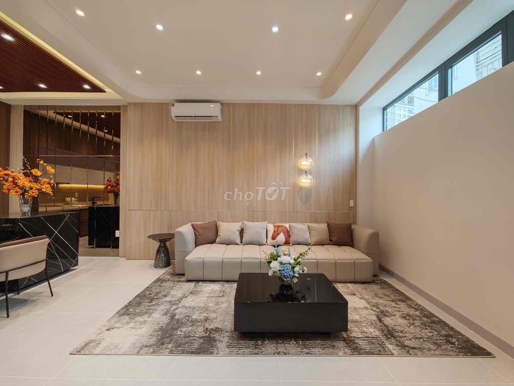 BÁN BIỆT THỰ NGANG 8 - CÁCH PHÚ MỸ HƯNG 1 BỨC TƯỜNG - Ảnh 2