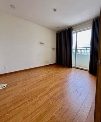 Căn hộ cho thuê Có nội thất; Nhà đang trống và ở ngay được. LH Hương