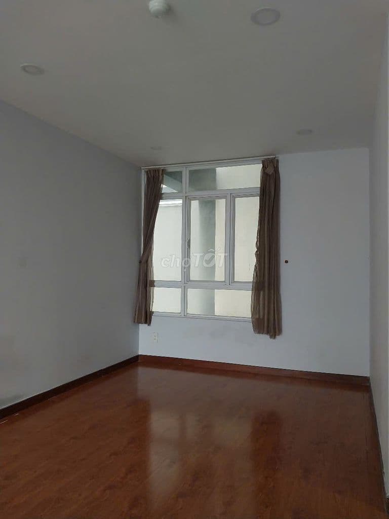 Cho thuê căn hộ Giai Việt P Chánh Hưng Q8 DT 115m2, 2PN, 2WC,Giá 15tr