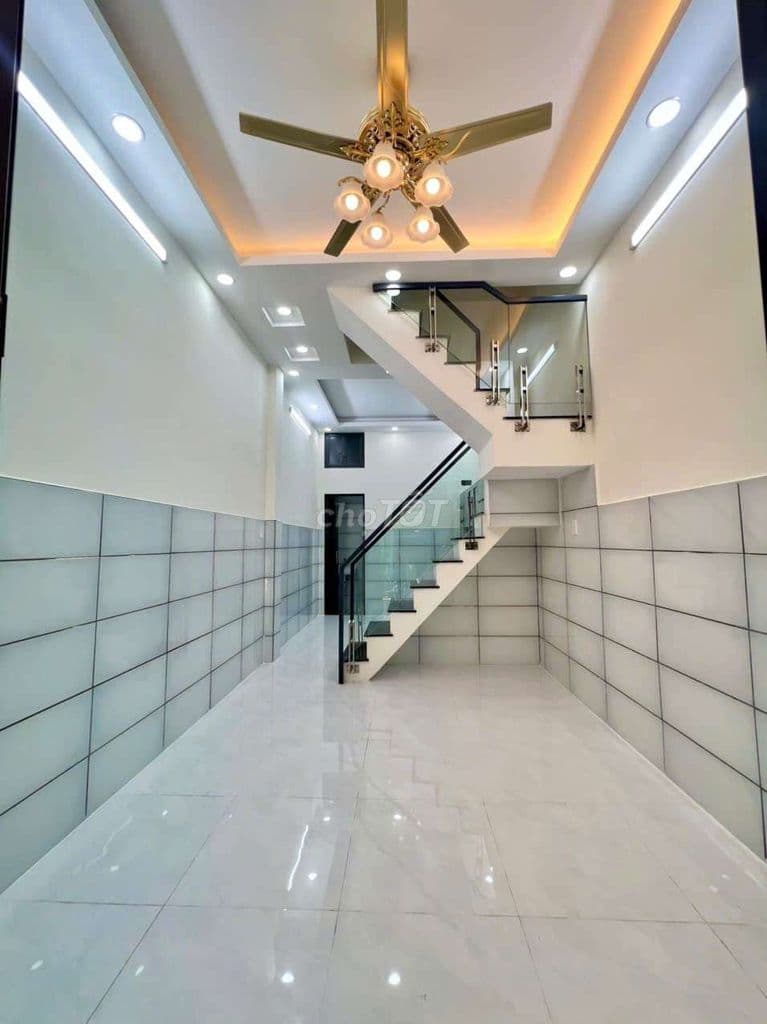 Nhà mới 2 lầu, cách 2 căn là Mt Phú Định p16 Q8, giáp Q6 - Ảnh 3