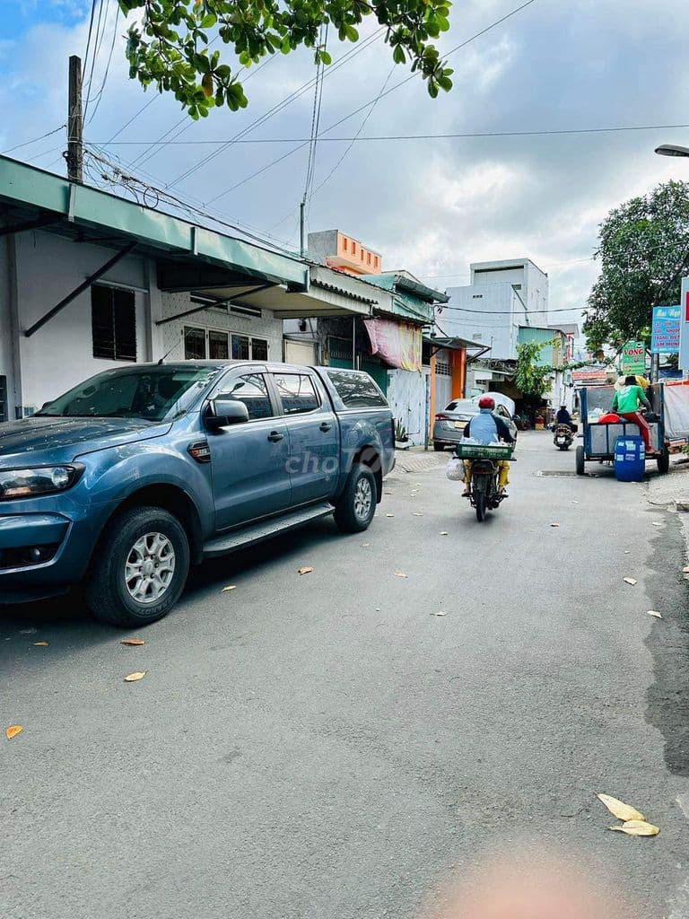 Chính chủ bán nhà riêng 110m2 giá 1tỷ450 Song Hành Tân Hiệp Hóc Môn - Ảnh 2