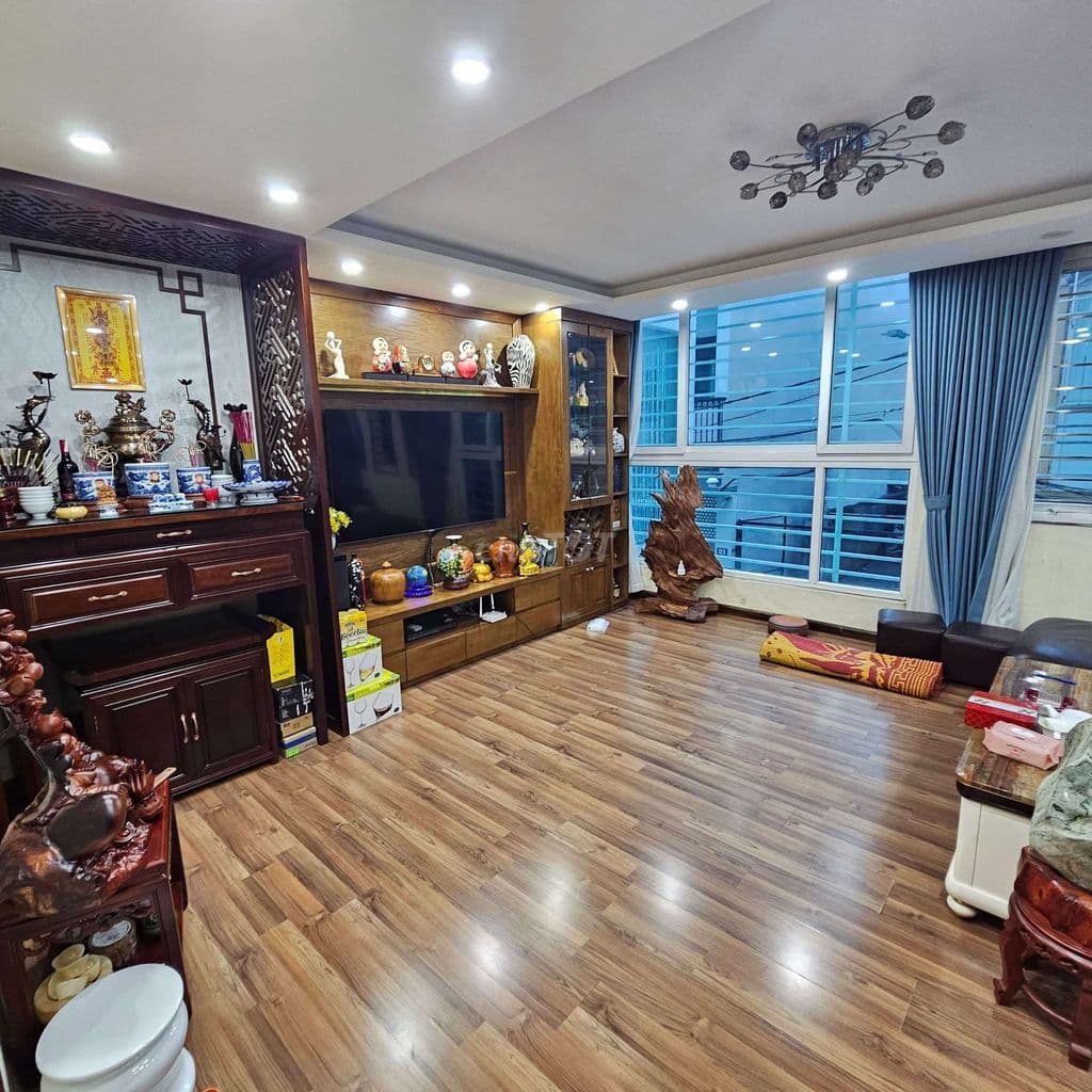 Lạc Long Quân, mặt ngõ thông, gần oto, lô góc, ở sướng 42m*5T - Ảnh 3