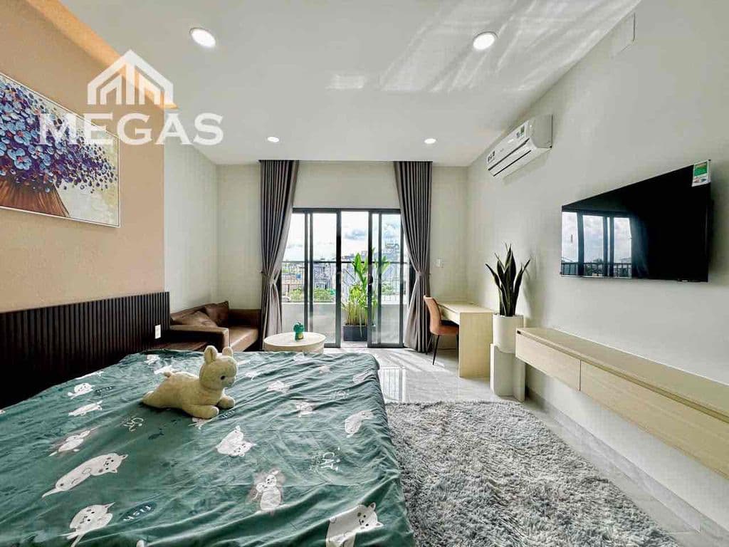 Căn hộ dịch vụ bancol full nội thất tách bếp ngay ngã tư bảy hiền