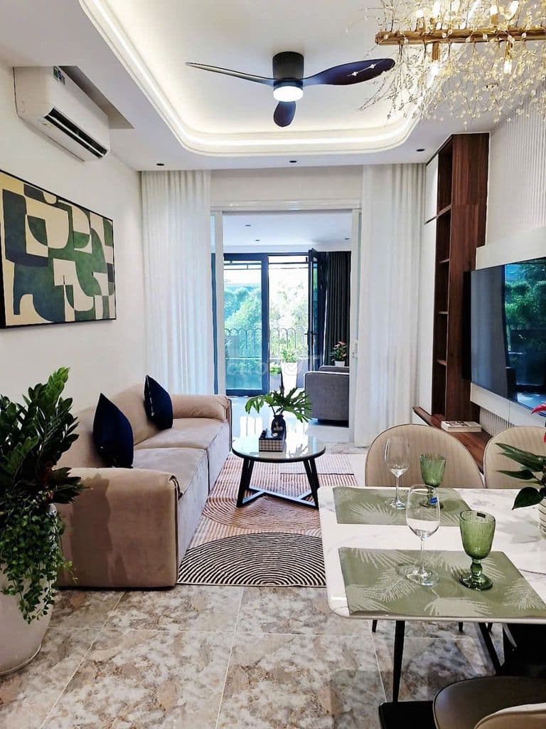 Căn Hộ kế Sân Bay 2PN/51m2 Full Nội Thất nhà mới sổ sẵn 2,3 tỷ bao phí