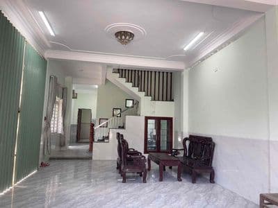 Cho thuê nhà 3 tầng 2 mặt tiền đường Đô Đốc Lộc khu Hoà Xuân