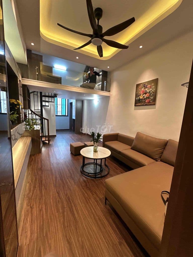 Chính chủ bán căn tt 50m, 2pn vs khép kín 2,79 tỷ phố huế/ HBT