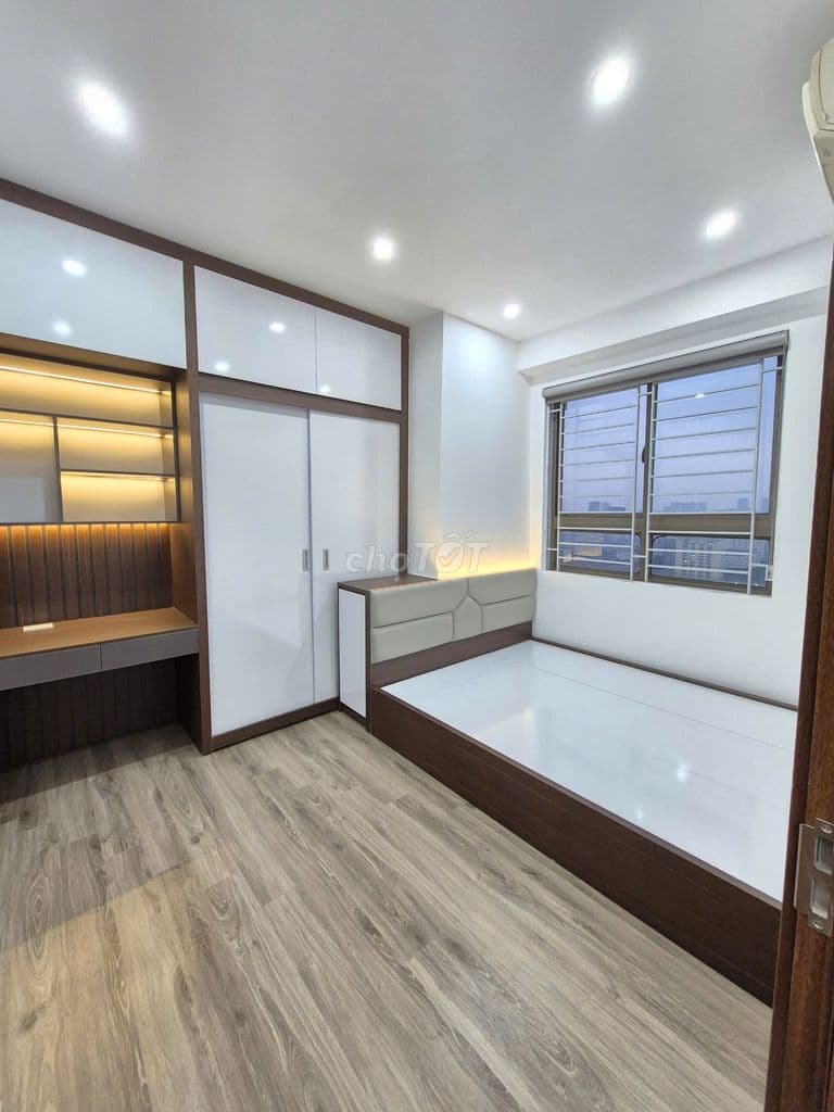 Bán căn góc tại CT5 KĐT Xa La, có sổ, full đồ, 2n2wc