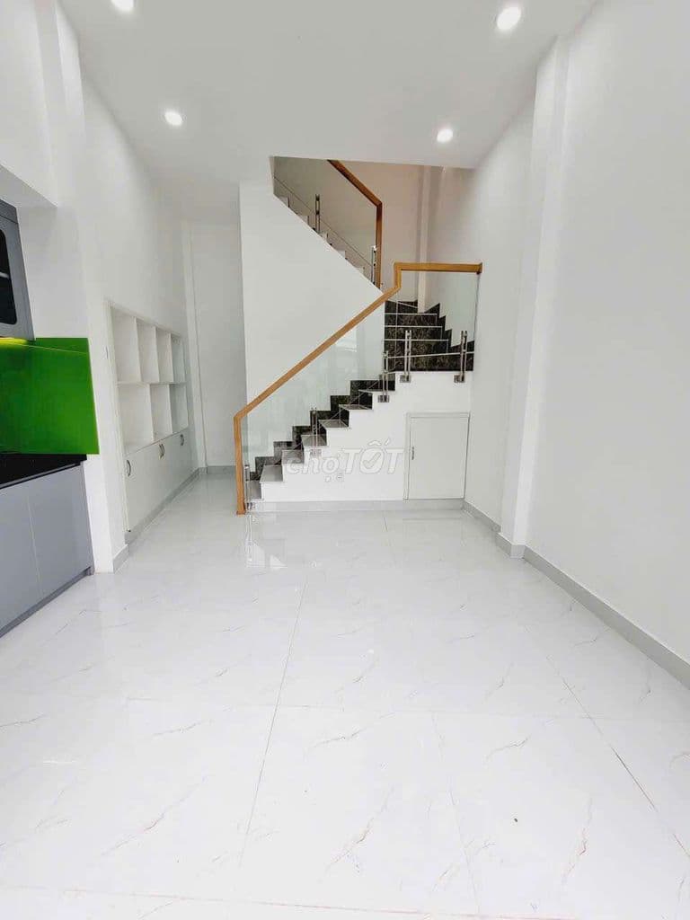 Mặt tiền p7 Gò Vấp 24m 3 tầng nhà đẹp vô ở liền cho thuê cao - Ảnh 2