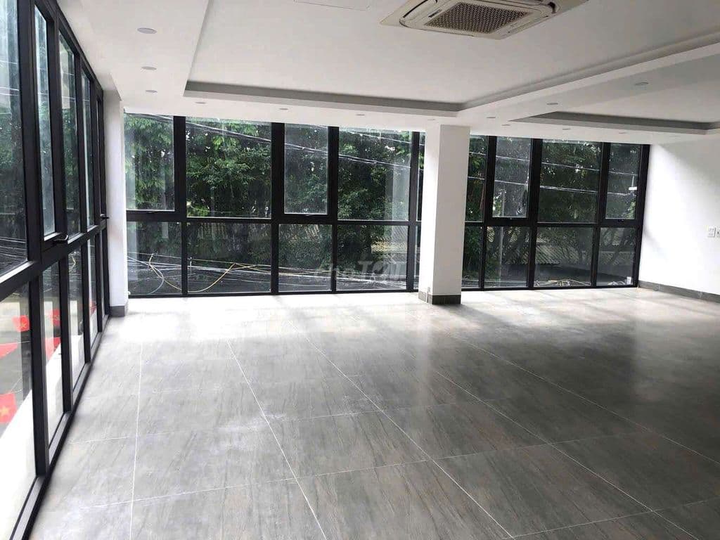 Cho thuê mặt bằng kinh doanh 9tr/tháng 80m2, ô tô tránh